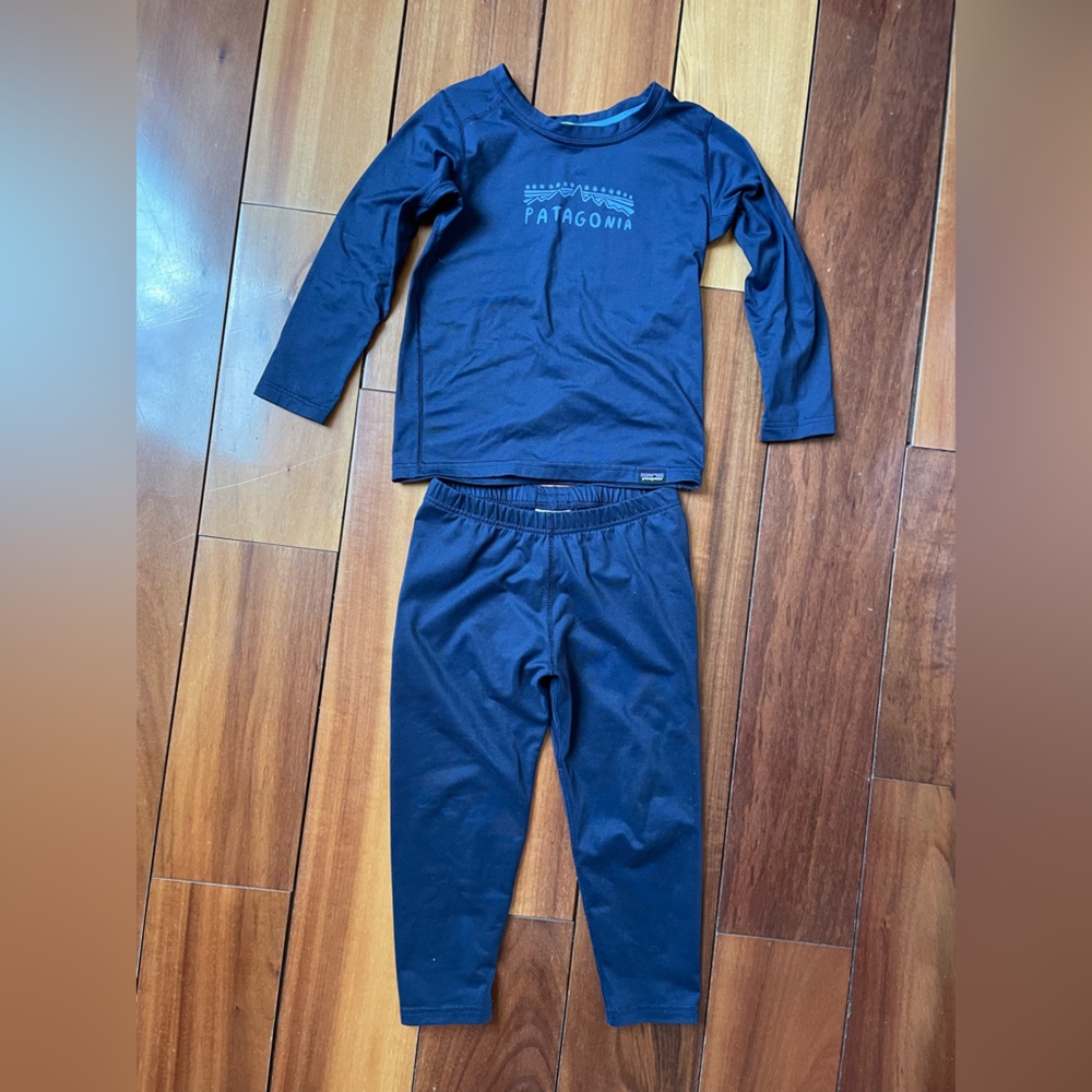 Patagonia Navy Capilene Thermal Set